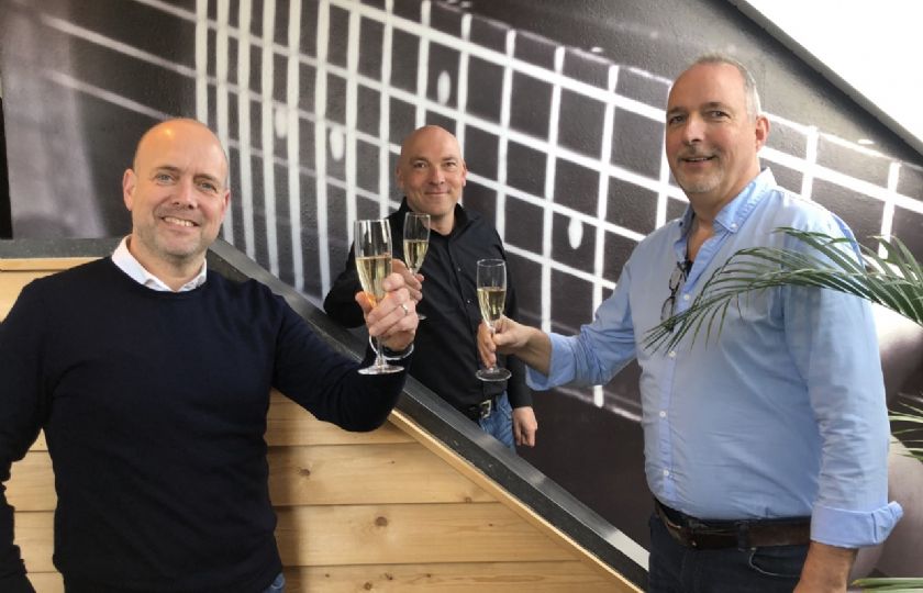 BURO2010+en+Viking+Entertainment+Group+samen+verder