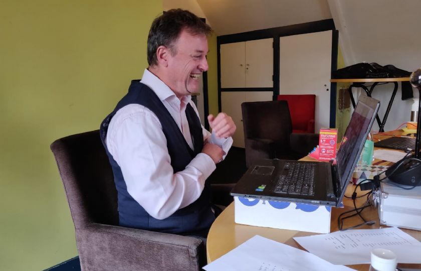 Hoe+kun+je+deelnemers+raken%2C+als+je+bijeenkomst+virtueel+is%3F